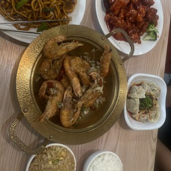 China Kitchen 漢庭 - Beef noodle, orange chicken, Salt & Pepper Shrimp, spicy wonton - Chinese Near Me - Anaheim, California