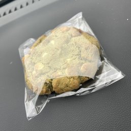 White Chocolate Macadamia Cookie