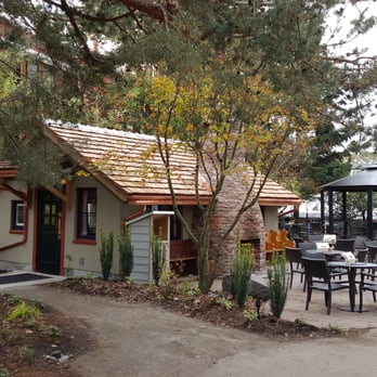 McMenamins Anderson School - Cottage with a bar - Hotels Near Me - Bothell, Washington McMenamins Anderson School - Cottage with a bar - Hotels Near Me - Bothell, Washington