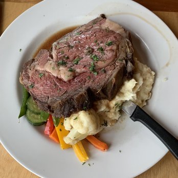 Bald Mountain Camps Resort - Prime rib - Resorts Near Me - Oquossoc, Maine Bald Mountain Camps Resort - Prime rib - Resorts Near Me - Oquossoc, Maine