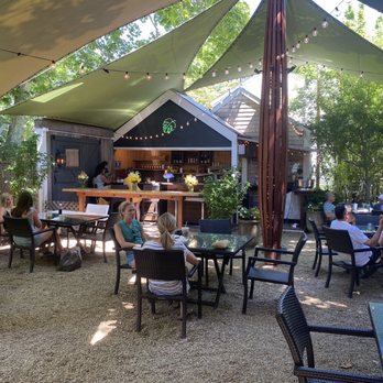 Behind The Bookstore - Coffee & Tea Near Me - Edgartown, Massachusetts