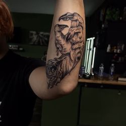 Black Raven Studio and Tattoo