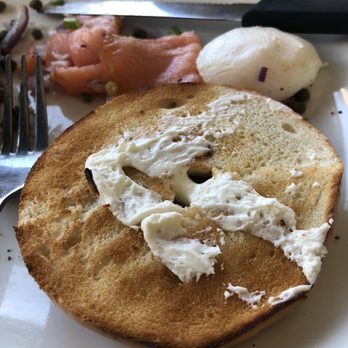 Another Broken Egg Cafe - Salmon Bagel Dec 19' - Breakfast & Brunch Near Me - Boca Raton, Florida