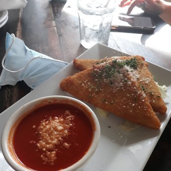 Apizza Brooklyn Resto + Vino - Fried mozzarella!!! - Pizza Near Me - Pinecrest, Florida Apizza Brooklyn Resto + Vino - Fried mozzarella!!! - Pizza Near Me - Pinecrest, Florida