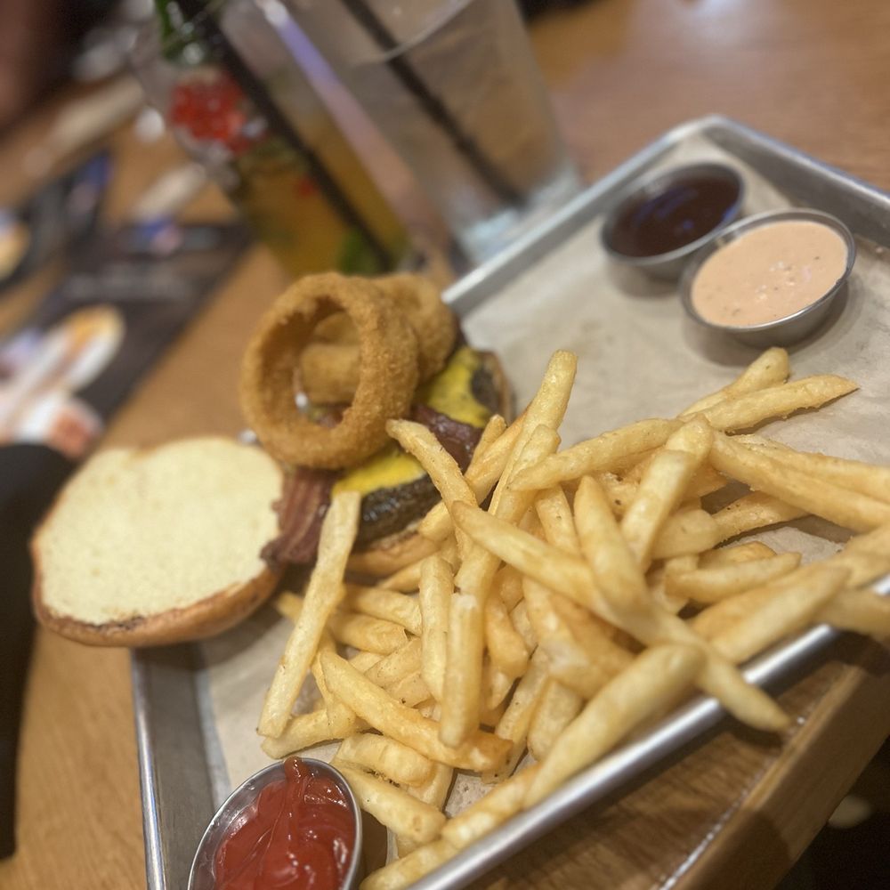 BJ's Restaurant & Brewhouse - BJ's Smokehouse Burger - New American Near Me - Orlando, Florida BJ's Restaurant & Brewhouse - BJ's Smokehouse Burger - New American Near Me - Orlando, Florida