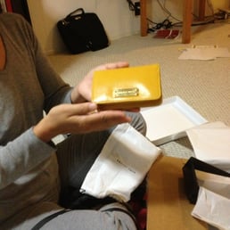 Beautiful wallet in yellow,just in time for fall