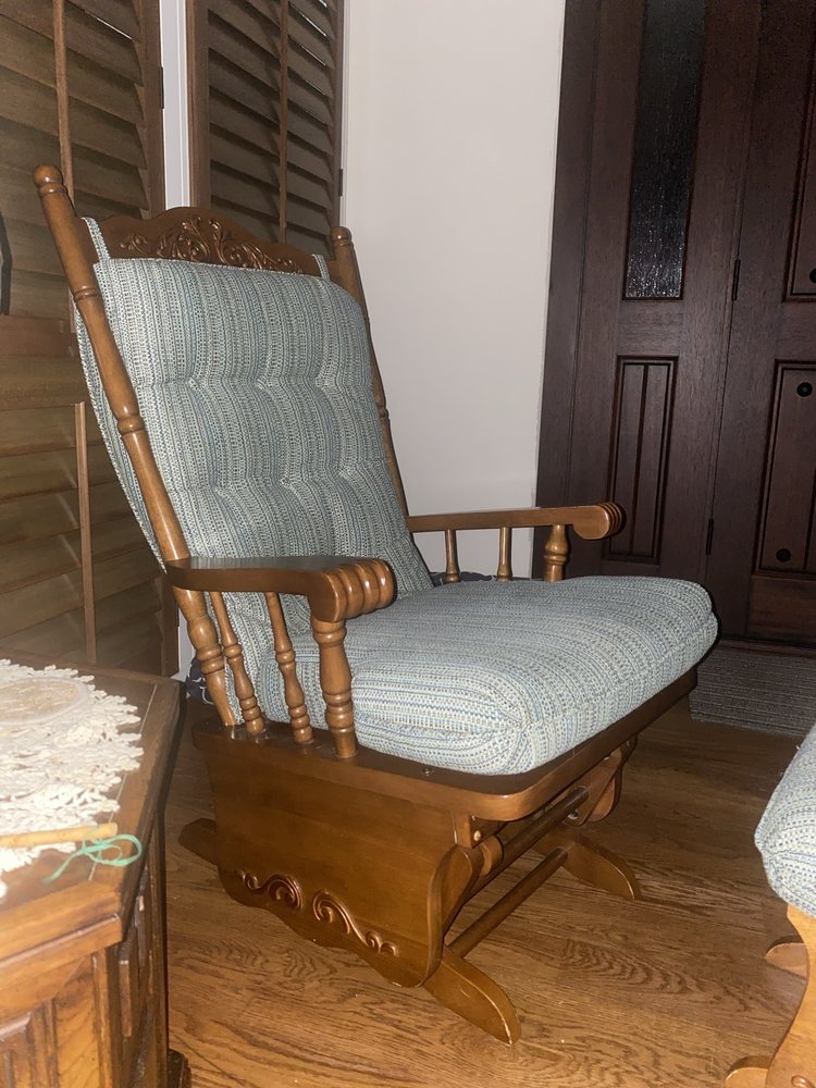 STAR UPHOLSTERY Updated July 2024 1223 Corporate Dr E, Arlington