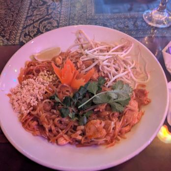 Si-Am Thai - Pad Thai w/ Chicken and No Egg - Thai Near Me - Tampa, Florida Si-Am Thai - Pad Thai w/ Chicken and No Egg - Thai Near Me - Tampa, Florida