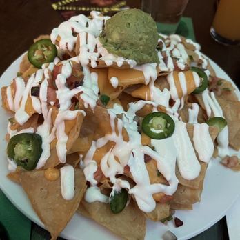 Logan 11 Bar and Kitchen - Nachos - Bars Near Me - Chicago, Illinois
