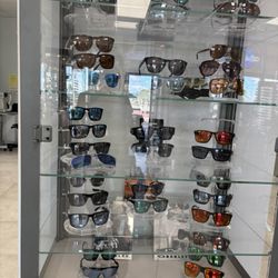 Oppenheimer Eye Clinic - Lovely selection from which to choose !