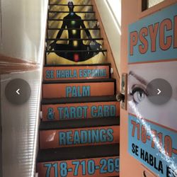 Psychic on Bell Boulevard