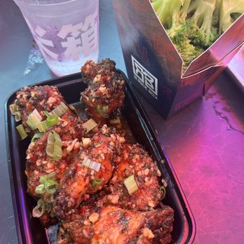 The Rice Box - Wings sweet chili - Chinese Near Me - Houston, Texas