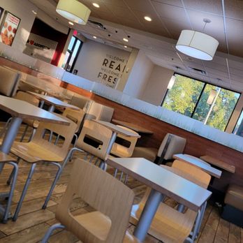 Wendy's - Dinner with my baby girl - Fast Food Near Me - Burbank, California