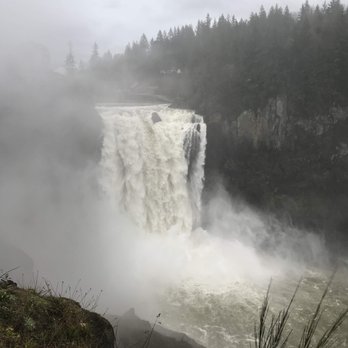 Snoqualmie Falls - Cloud Day - Parks Near Me - Snoqualmie, Washington Snoqualmie Falls - Cloud Day - Parks Near Me - Snoqualmie, Washington