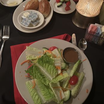 Vincente's Restaurant - House Salad balsamic vinegarette and rolls - Italian Near Me - Wilmington, Delaware