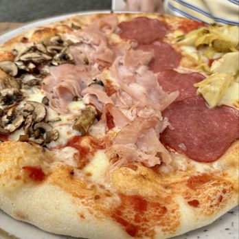 Don Camillo - Quattro toppings - Italian Near Me - Graz, 6