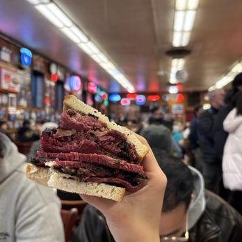 Katz's Delicatessen - Katz's Pastrami - Delis Near Me - New York, New York