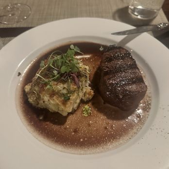 Caprice Cafe - Terribly tasteless Filet Mignon and Cauliflower Gratin - New American Near Me - Redlands, California
