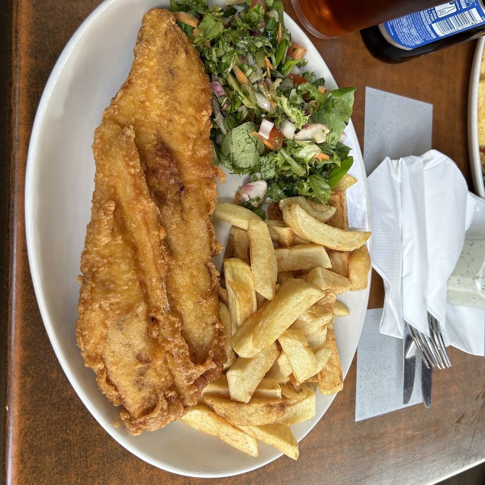 The Golden Chippy - Rock, large - Fish & Chips Near Me - London, XGL The Golden Chippy - Rock, large - Fish & Chips Near Me - London, XGL