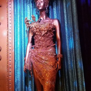 Lips - Atlanta - Cute mannequin (inside decor) - Bars Near Me - Atlanta, Georgia Lips - Atlanta - Cute mannequin (inside decor) - Bars Near Me - Atlanta, Georgia