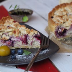 Miss Mai - Pflaumen-Kokos-Streusel-Tarte