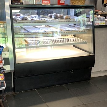 K & D Deli - The counter with a sign for grubhub that no one behind the counter knows about ‍ - Delis Near Me - Poughkeepsie, New York