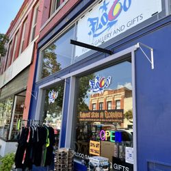 Floco Gallery and Gifts - Outside