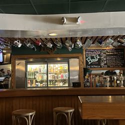 Flood's - Interior