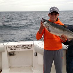 Class Act Charters - This guy looks like a pro!!