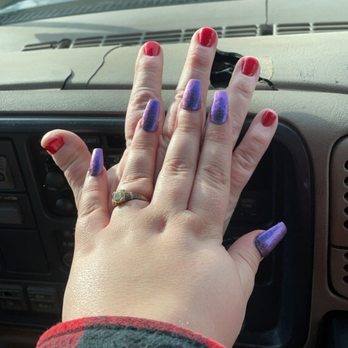 Luxury Nails - Nail Salons Near Me - Indianapolis, Indiana