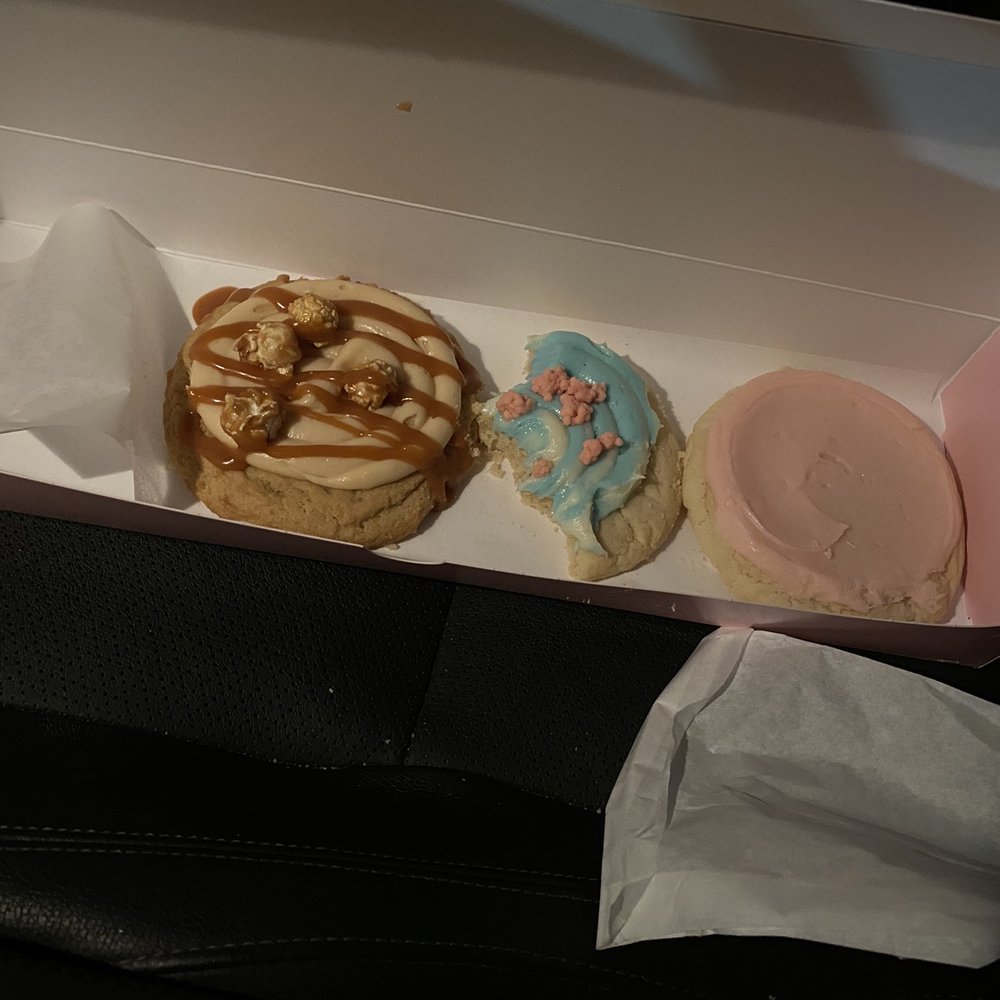 Crumbl - Ahwatukee - Couldn't wait to eat - Bakeries Near Me - Phoenix, Arizona Crumbl - Ahwatukee - Couldn't wait to eat - Bakeries Near Me - Phoenix, Arizona