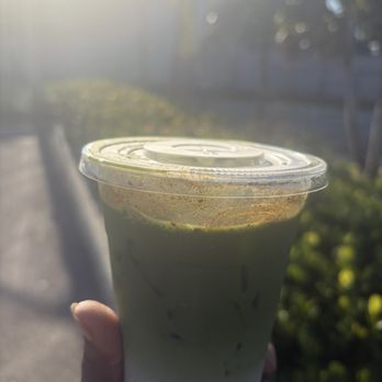 Alma Matcha - Blueberry iced matcha - Coffee & Tea Near Me - FORT LAUDERDALE, Florida