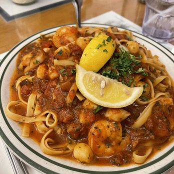 Sorrento's - Seafood Pasta - Pizza Near Me - San Pedro, California Sorrento's - Seafood Pasta - Pizza Near Me - San Pedro, California