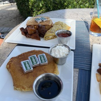 Latitudes - Sunset Key Cottages - Pancakes, omelette, potatoes - Seafood Near Me - Key West, Florida Latitudes - Sunset Key Cottages - Pancakes, omelette, potatoes - Seafood Near Me - Key West, Florida