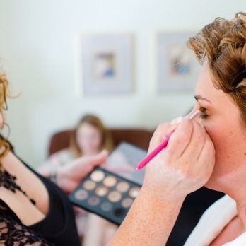 Kiss and Makeup - Kristina working with one of her brides - Makeup Artists Near Me Kiss and Makeup - Kristina working with one of her brides - Makeup Artists Near Me