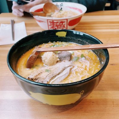 KINTON RAMEN CARREFOUR LAVAL by null