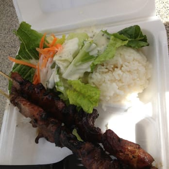 Liz's BBQ - 2 BBQ 'sticks' with rice and a green salad w/ ranch. $8.25 - Barbeque Near Me - Honolulu, Hawaii