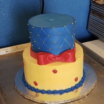 I & C Bakery - Bakeries Near Me - Rio Linda, California
