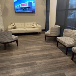 Red Rock Periodontics & Implantology - Waiting area