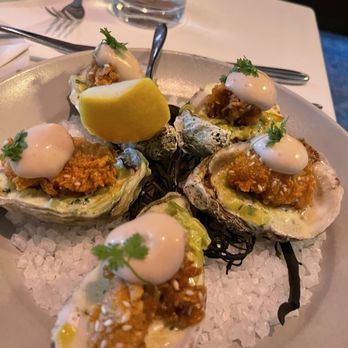Jeffrey's - Crispy fried gulf oysters - American Near Me - Austin, Texas