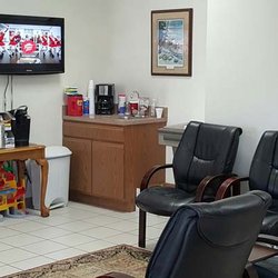 Charles Capper Auto Center