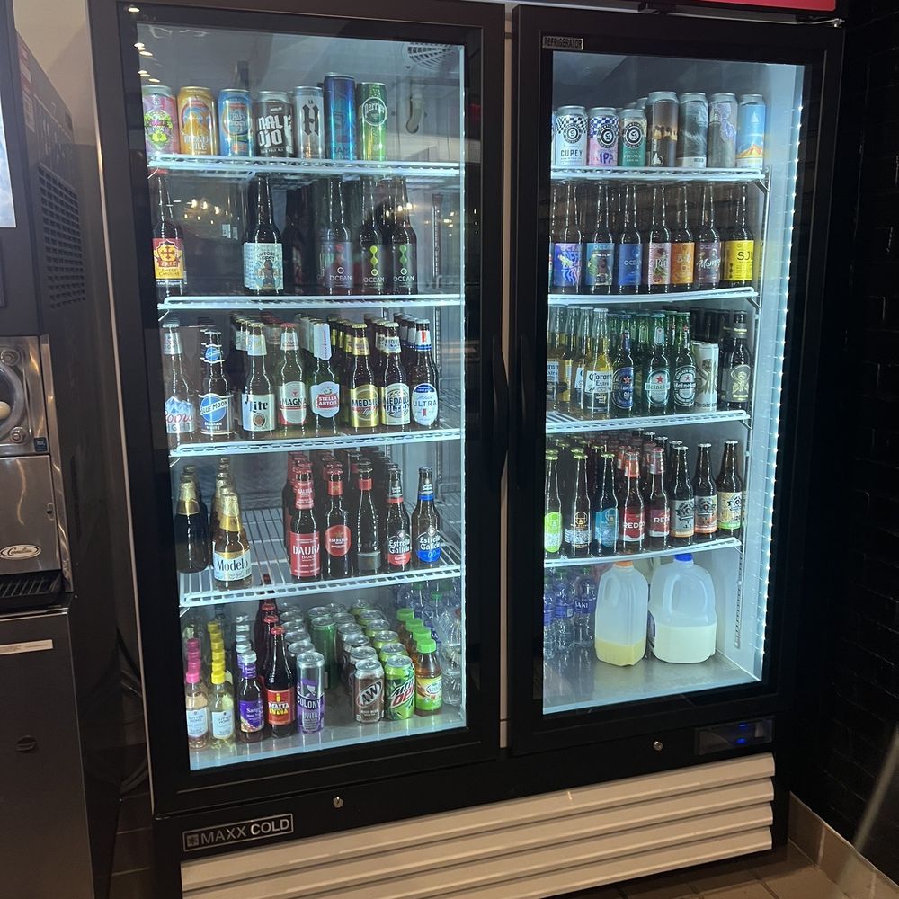 BUNS Burger Shop - Beer selection - Burgers Near Me - Guaynabo, Puerto Rico