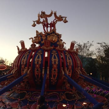Dumbo The Flying Elephant - Amusement Parks Near Me - Orlando, Florida