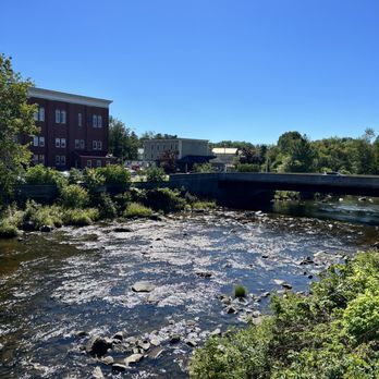 Copper Pig Brewery - The river also my side the restaurant's outdoor dining. - Breweries Near Me - Lancaster, New Hampshire Copper Pig Brewery - The river also my side the restaurant's outdoor dining. - Breweries Near Me - Lancaster, New Hampshire