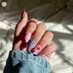 Royal Nails & Spa