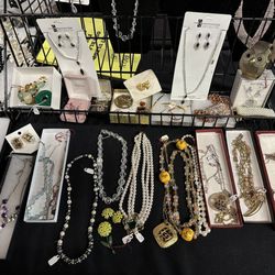 Royal Oak Farmers Market - Plenty O Jewelry at the Farmers market