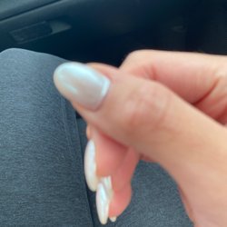La Crystal Nail & Spa - Streaky paint job