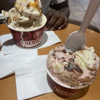 Cold Stone Creamery - Ice Cream & Frozen Yogurt Near Me - Kissimmee, Florida Cold Stone Creamery - Ice Cream & Frozen Yogurt Near Me - Kissimmee, Florida
