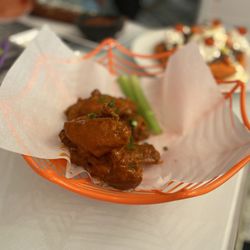 Sugar Factory Las Vegas - Harmon Corner - Hot wings