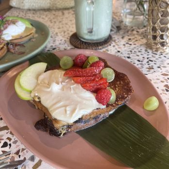 Alma Verde - French toast with berries and crème. - Breakfast & Brunch Near Me - Quintana Roo, ROO